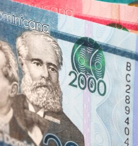 Jaka waluta obowiązuje w Punta Cana? Praktyczny poradnik dla turystów